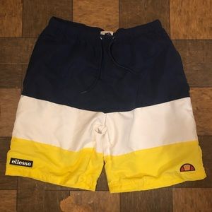 Ellesse Trunks Nike Dunk Jordan AF1 New Balance 2002R Adidas Samba Puma Speedcat